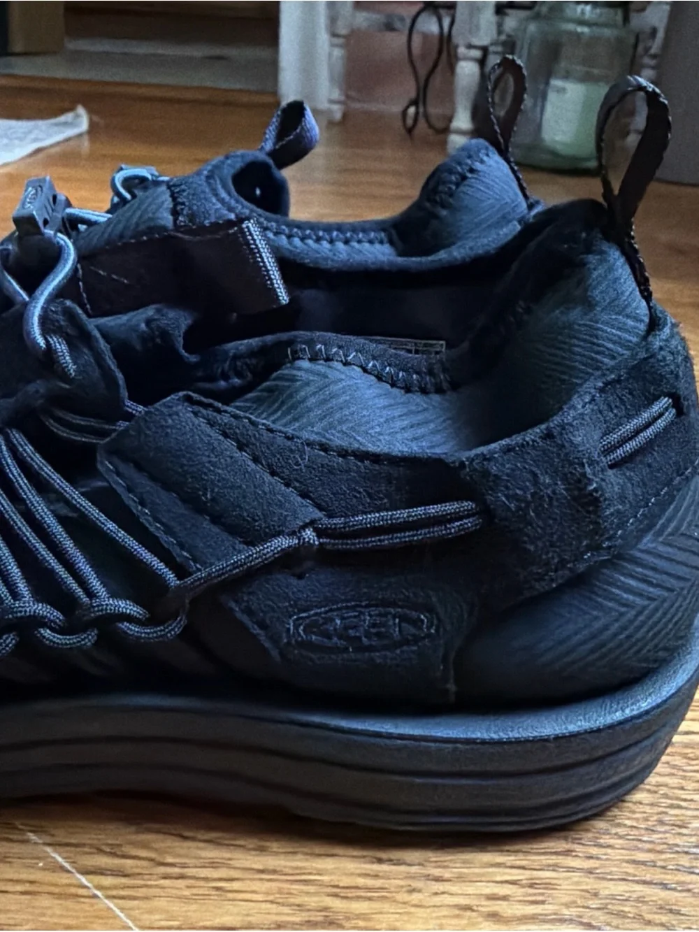 Men's keen Black Woven shoes